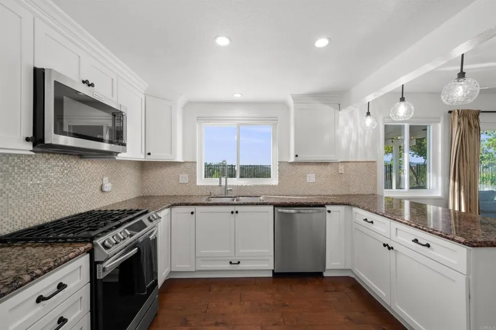 1036 Erin Drive El Cajon, CA 92020