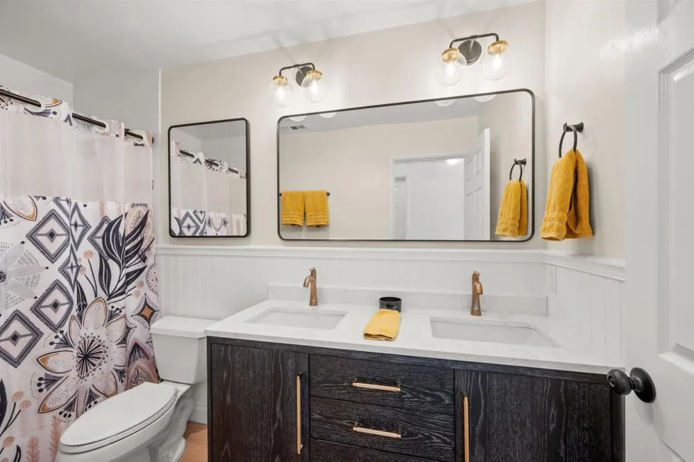 1036 Erin Drive El Cajon, CA 92020