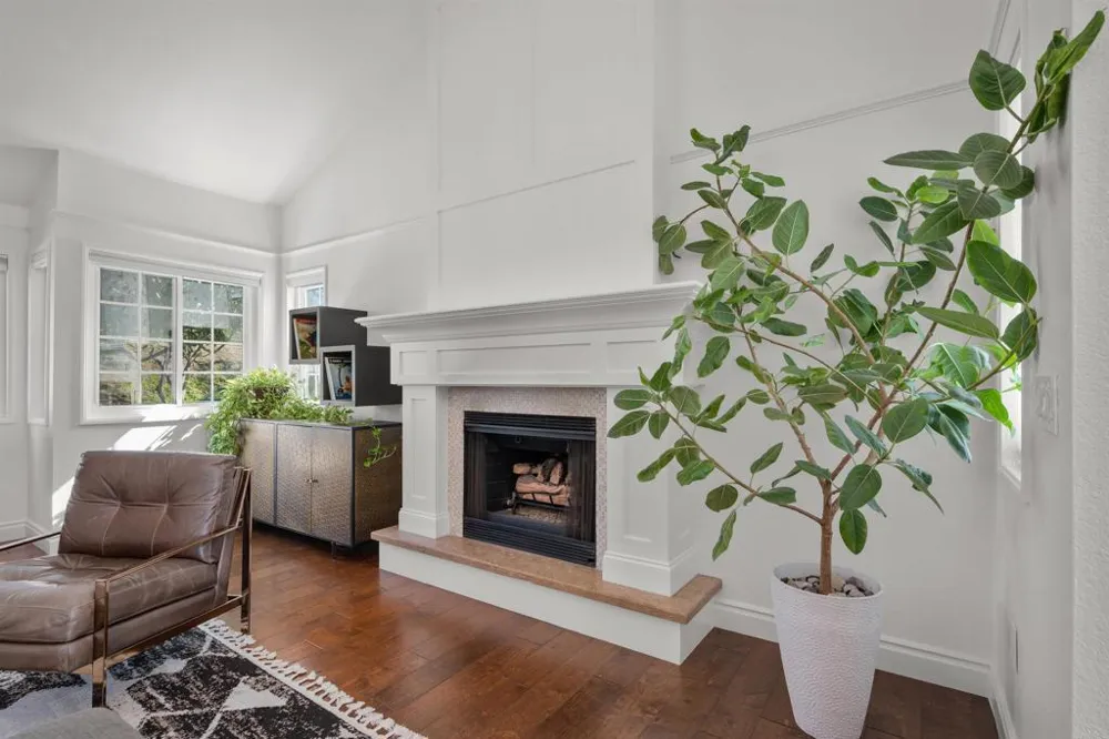 1036 Erin Drive El Cajon, CA 92020