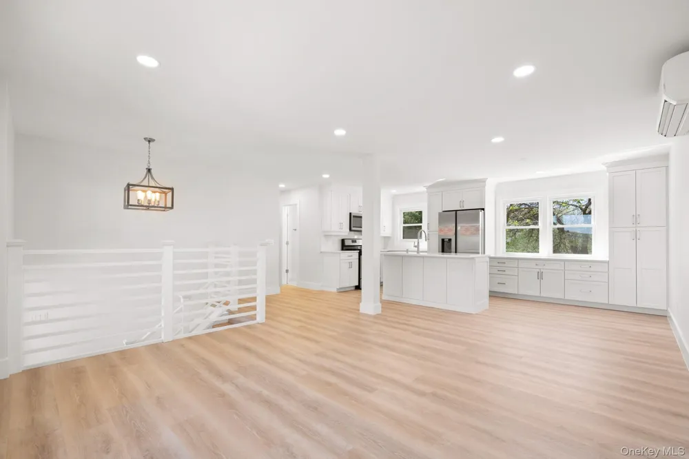 18 Highland Avenue Warwick, NY 10990
