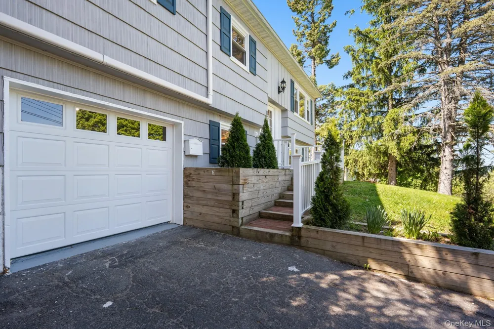 18 Highland Avenue Warwick, NY 10990