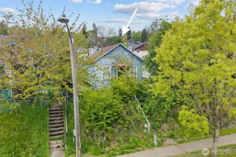 4724 25th Ave SW