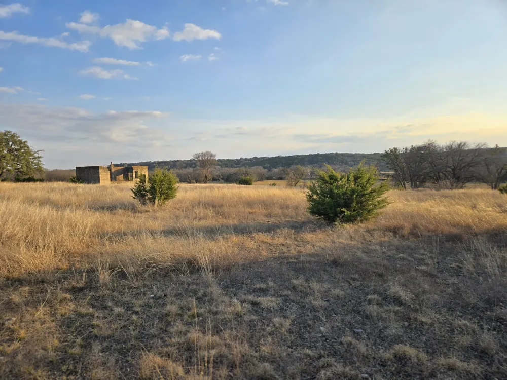 205 Grand Canyon Drive Oglesby, TX 76561