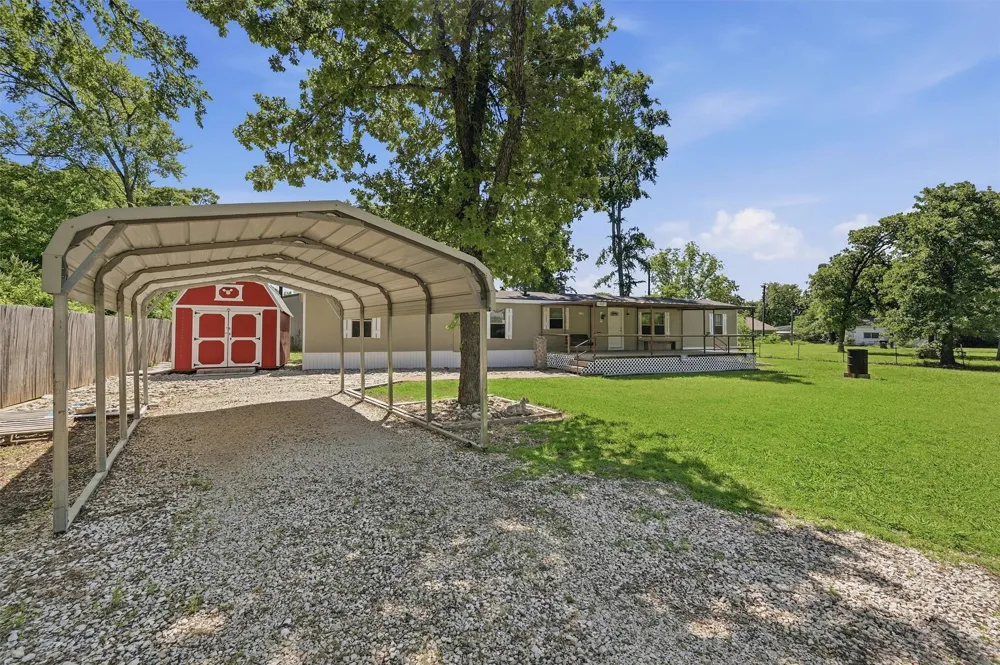 46 George A Green Drive Gordonville, TX 76245