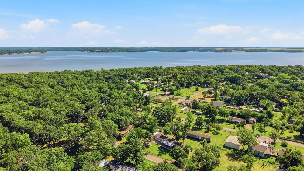 46 George A Green Drive Gordonville, TX 76245
