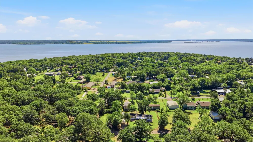 46 George A Green Drive Gordonville, TX 76245