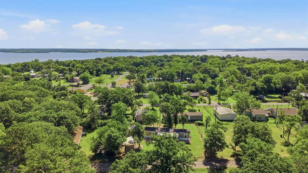 46 George A Green Drive Gordonville, TX 76245