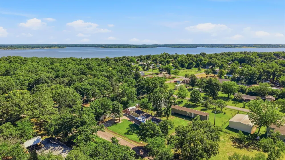 46 George A Green Drive Gordonville, TX 76245