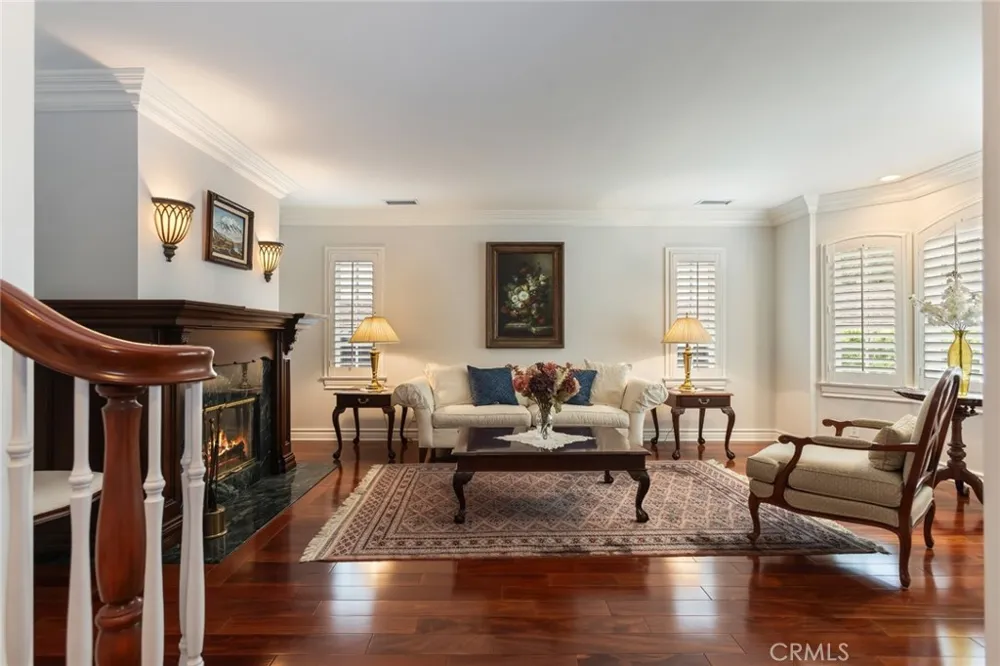 481 Paulette Place La Canada Flintridge, CA 91011