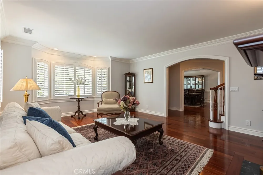 481 Paulette Place La Canada Flintridge, CA 91011