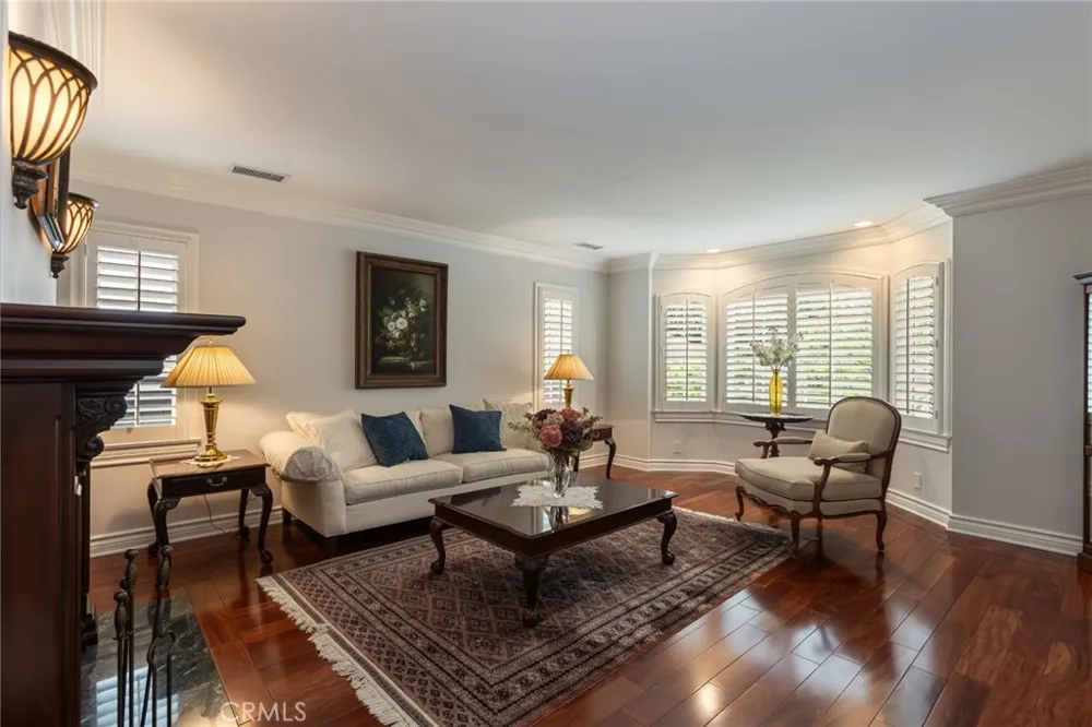 481 Paulette Place La Canada Flintridge, CA 91011