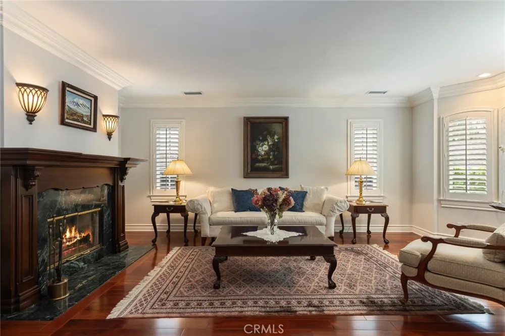 481 Paulette Place La Canada Flintridge, CA 91011