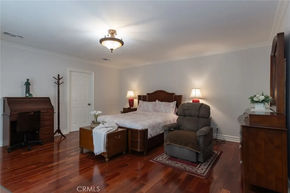 481 Paulette Place La Canada Flintridge, CA 91011