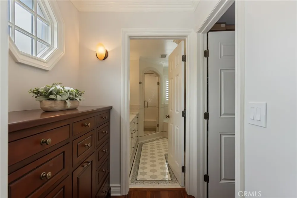 481 Paulette Place La Canada Flintridge, CA 91011