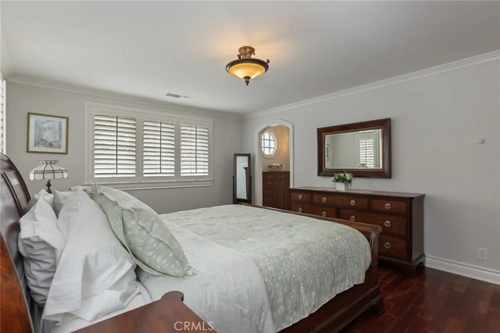 481 Paulette Place La Canada Flintridge, CA 91011