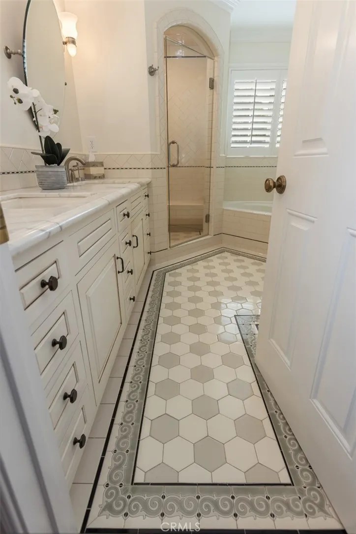 481 Paulette Place La Canada Flintridge, CA 91011