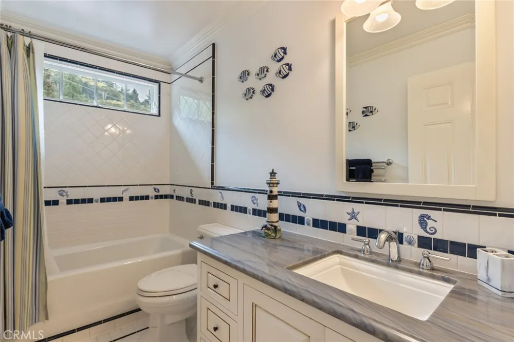 481 Paulette Place La Canada Flintridge, CA 91011