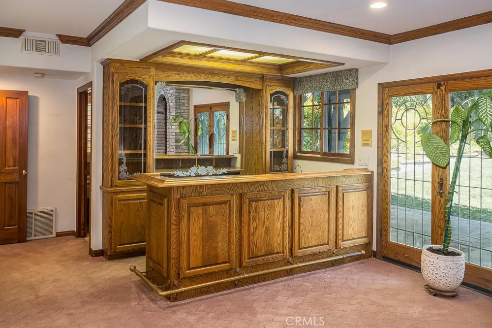 24537 Peachland Avenue Newhall, CA 91321
