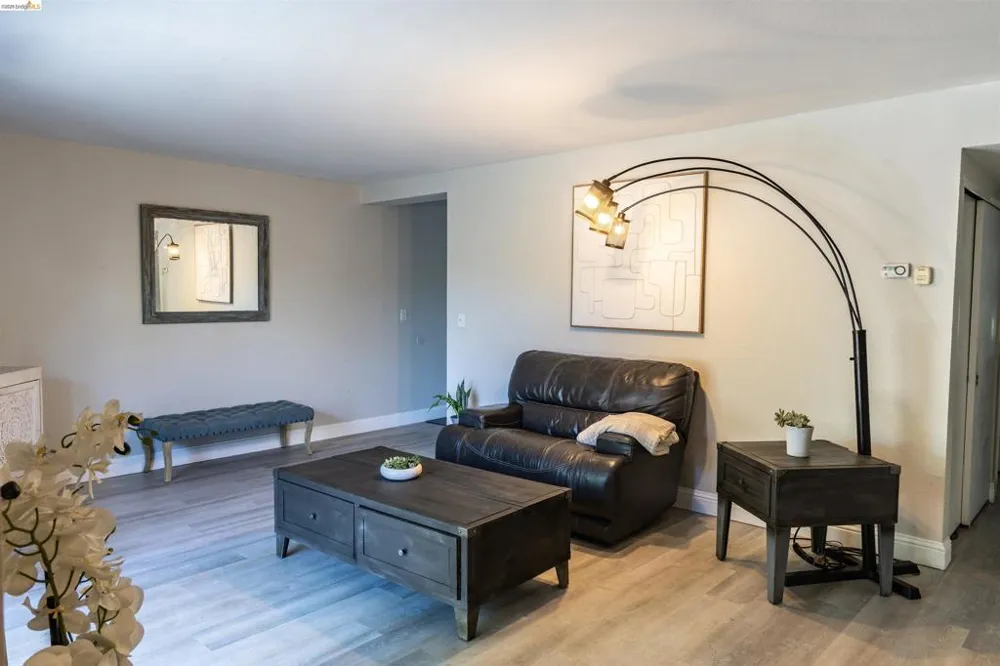 900 Cambridge Dr #31 Benicia, CA 94510