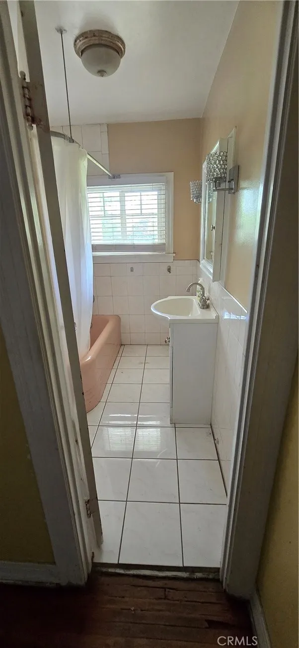 257 Bella Vista Pasadena, CA 91107