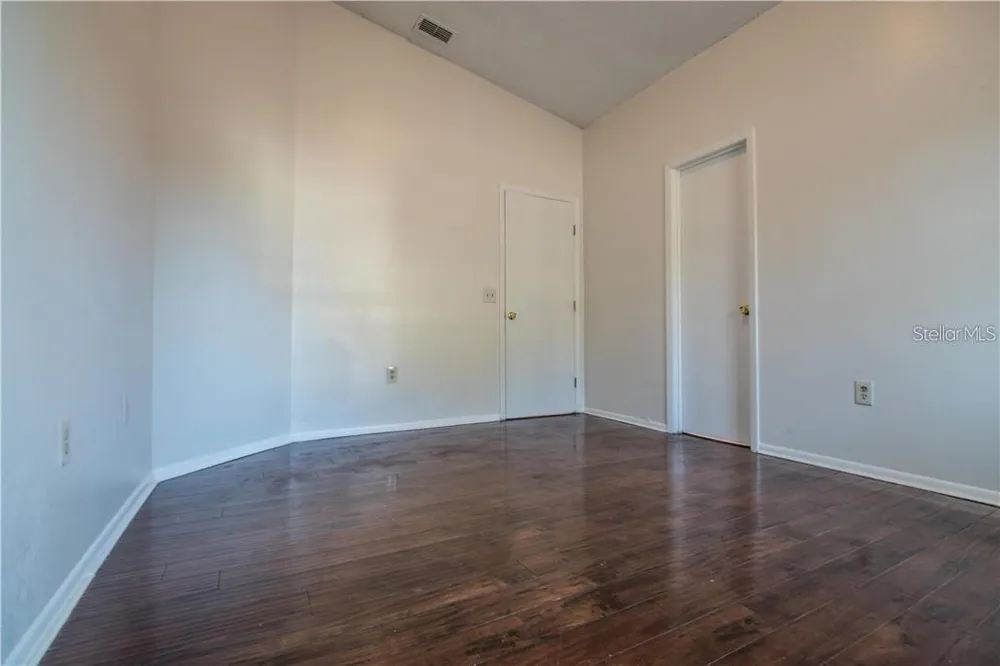 1003 WINTERBERRY LANE Orlando, FL 32811