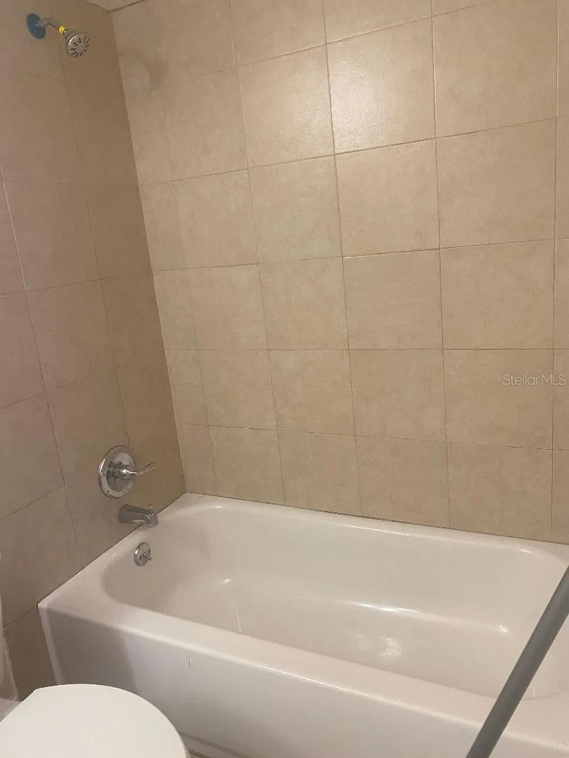 1003 WINTERBERRY LANE Orlando, FL 32811