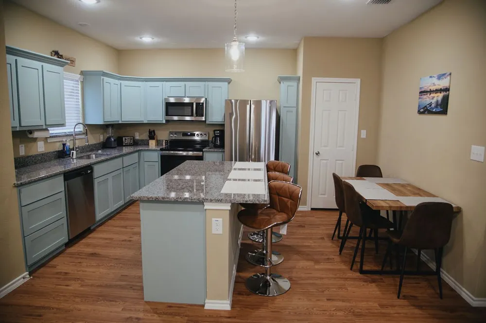 1041 Hillburn Drive West Tawakoni, TX 75474