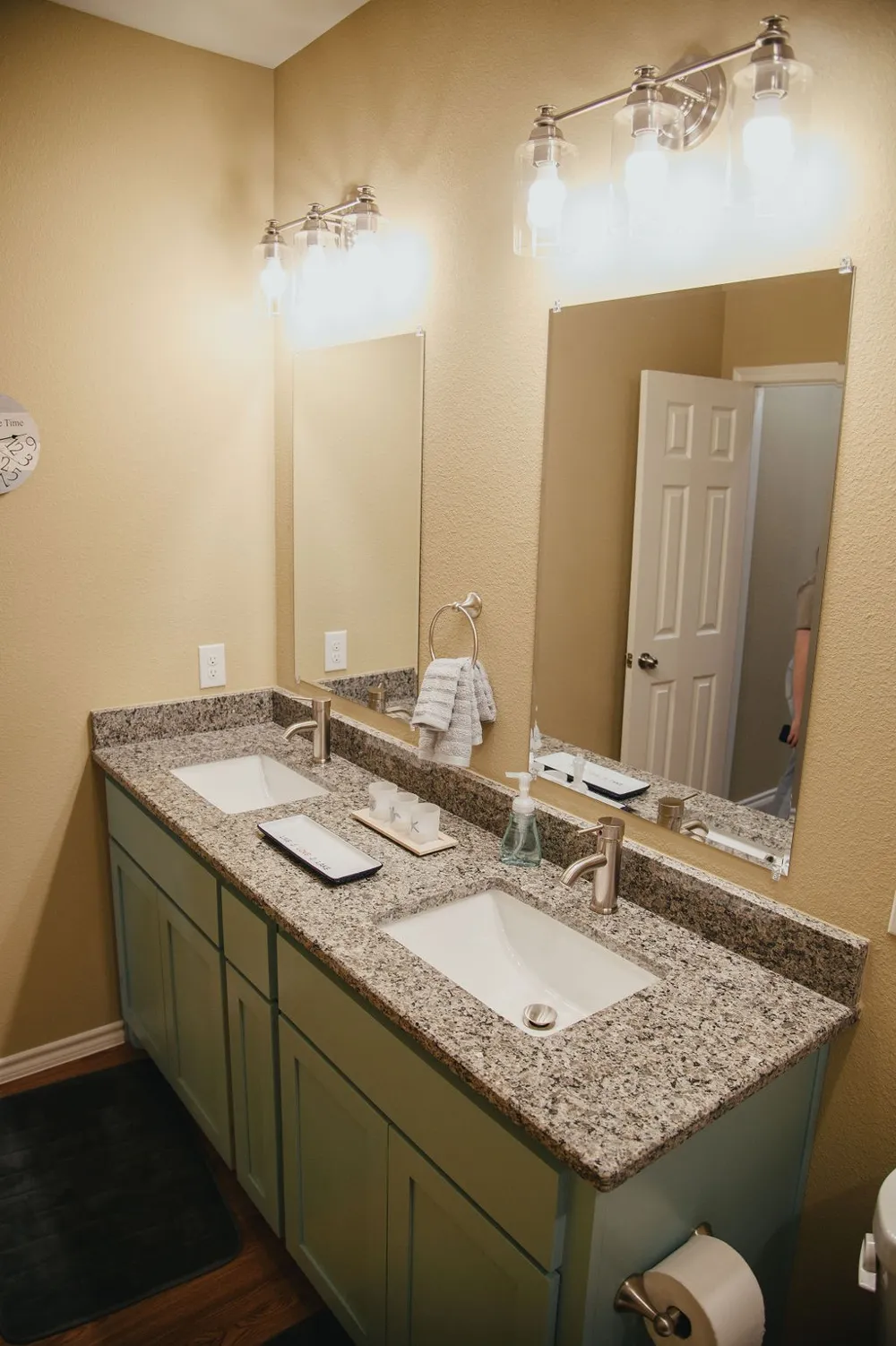 1041 Hillburn Drive West Tawakoni, TX 75474