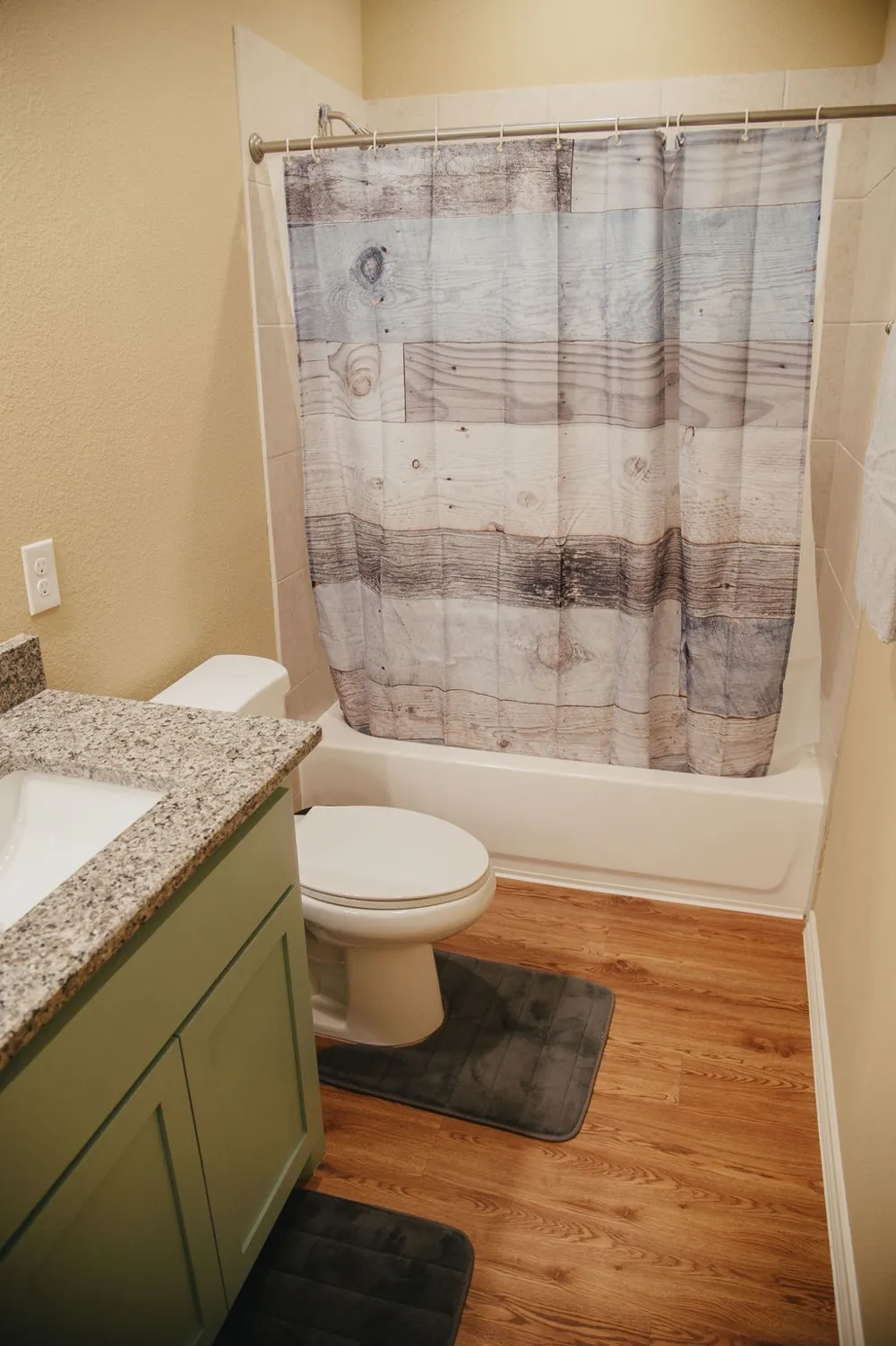 1041 Hillburn Drive West Tawakoni, TX 75474