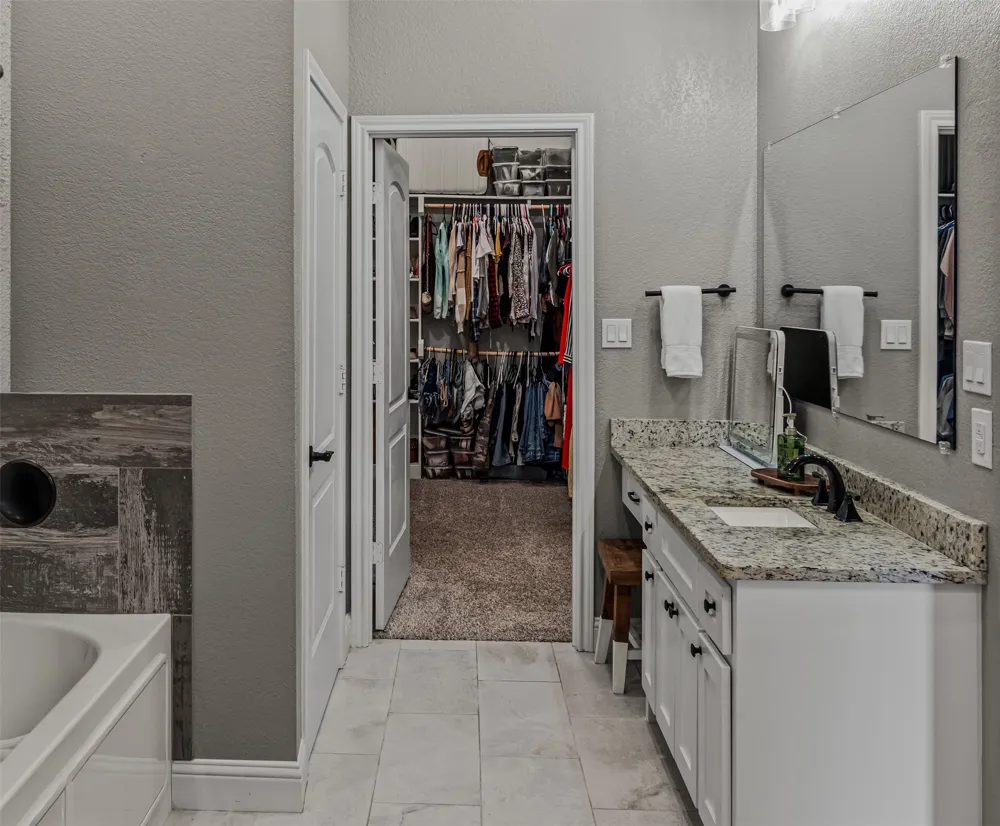 107 Private Road 6305 Mineola, TX 75773