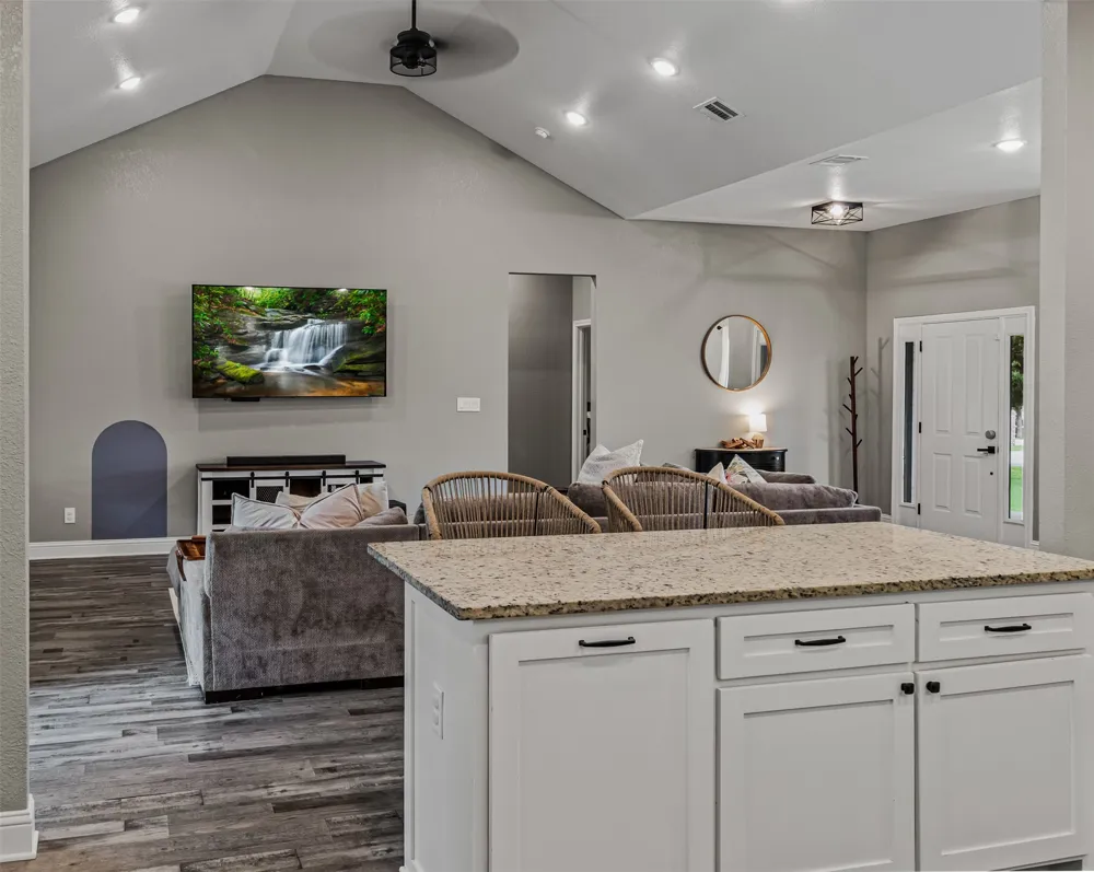 107 Private Road 6305 Mineola, TX 75773
