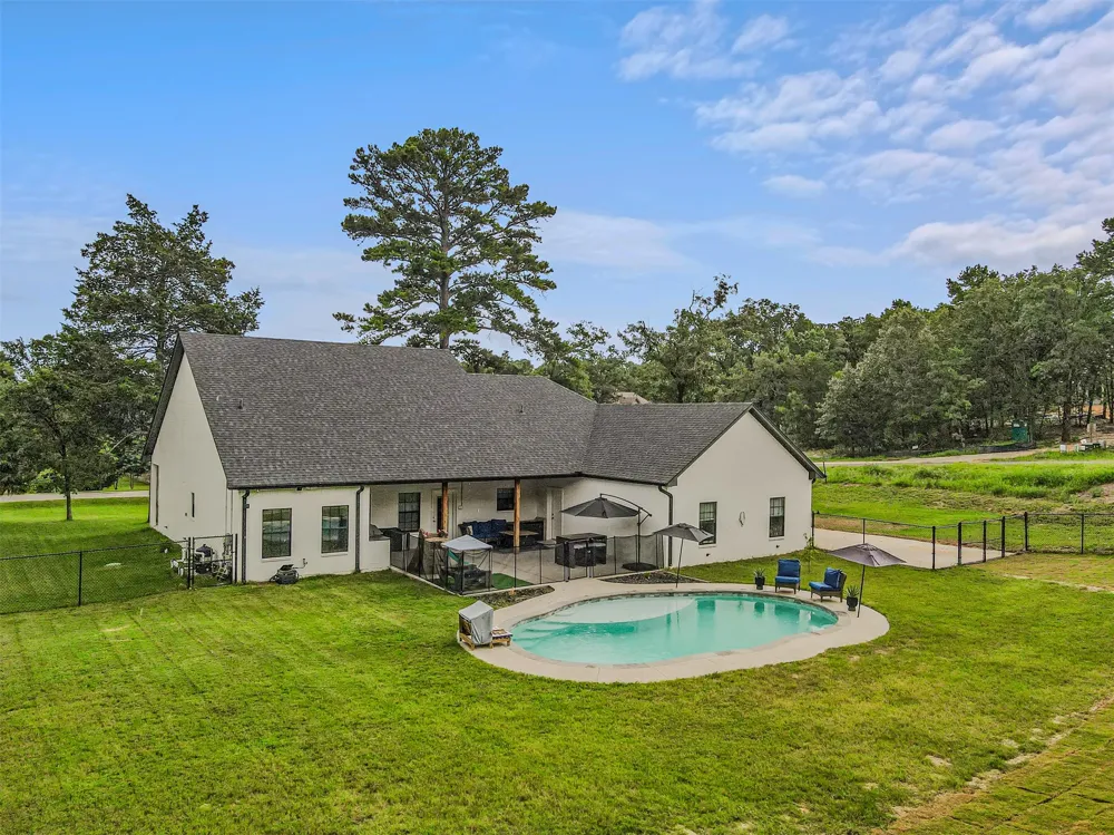 107 Private Road 6305 Mineola, TX 75773