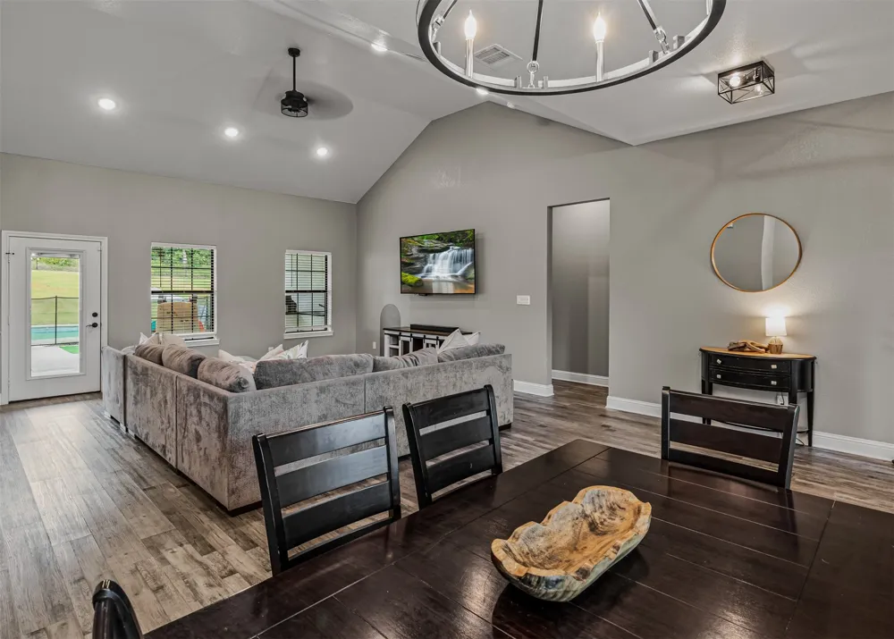 107 Private Road 6305 Mineola, TX 75773