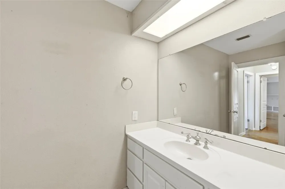 392 Winding Way Drive E Victoria, TX 77905