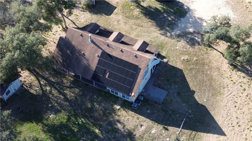 392 Winding Way Drive E Victoria, TX 77905