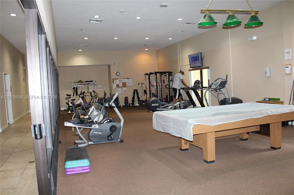 8120 SW 24th St #314 North Lauderdale, FL 33068