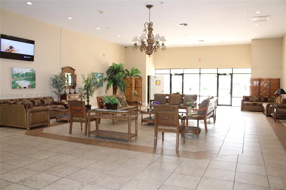 8120 SW 24th St #314 North Lauderdale, FL 33068