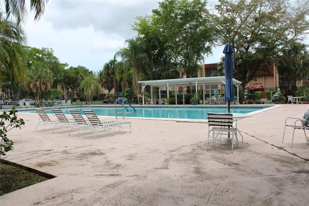 8120 SW 24th St #314 North Lauderdale, FL 33068