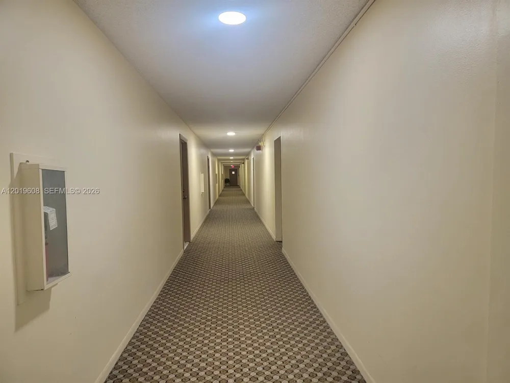 8120 SW 24th St #314 North Lauderdale, FL 33068