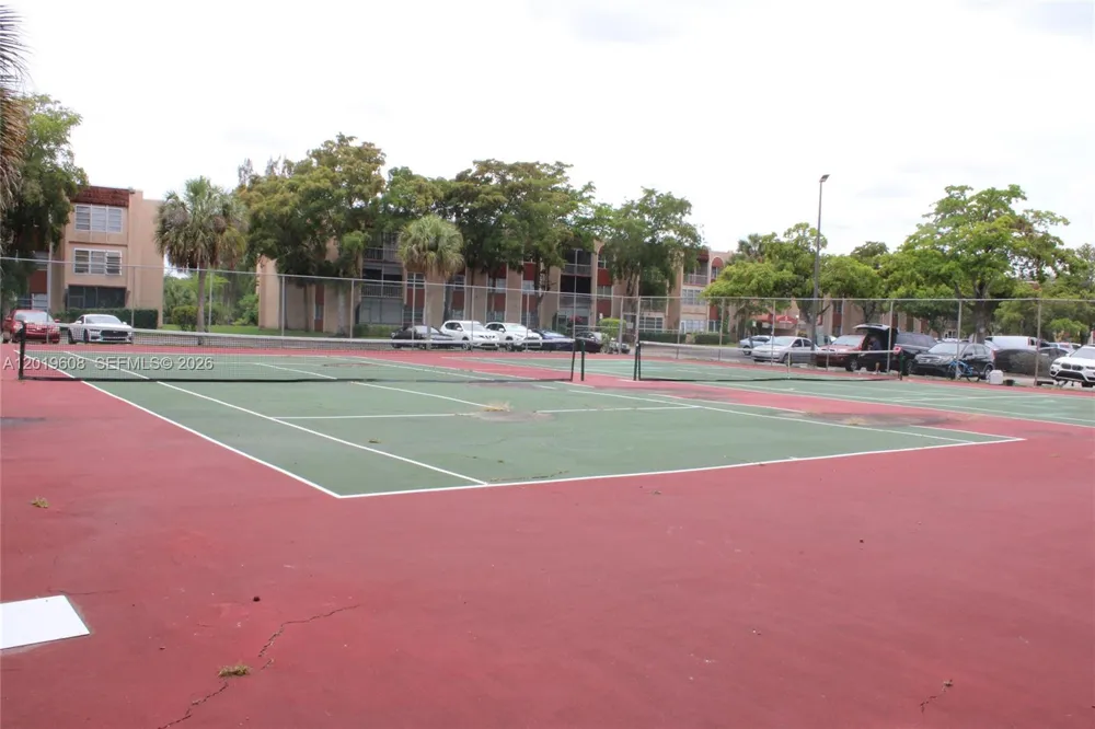 8120 SW 24th St #314 North Lauderdale, FL 33068