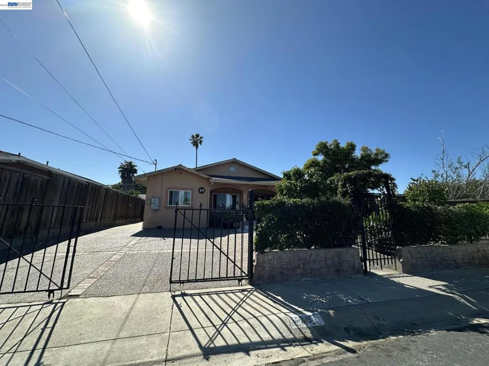 29 DELTA DR Bay Point, CA 94565