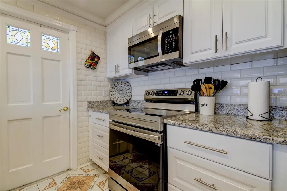 1846 ELMHURST DRIVE Clearwater, FL 33765