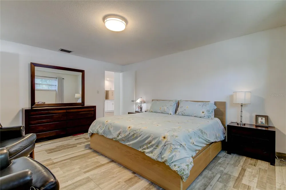 1846 ELMHURST DRIVE Clearwater, FL 33765