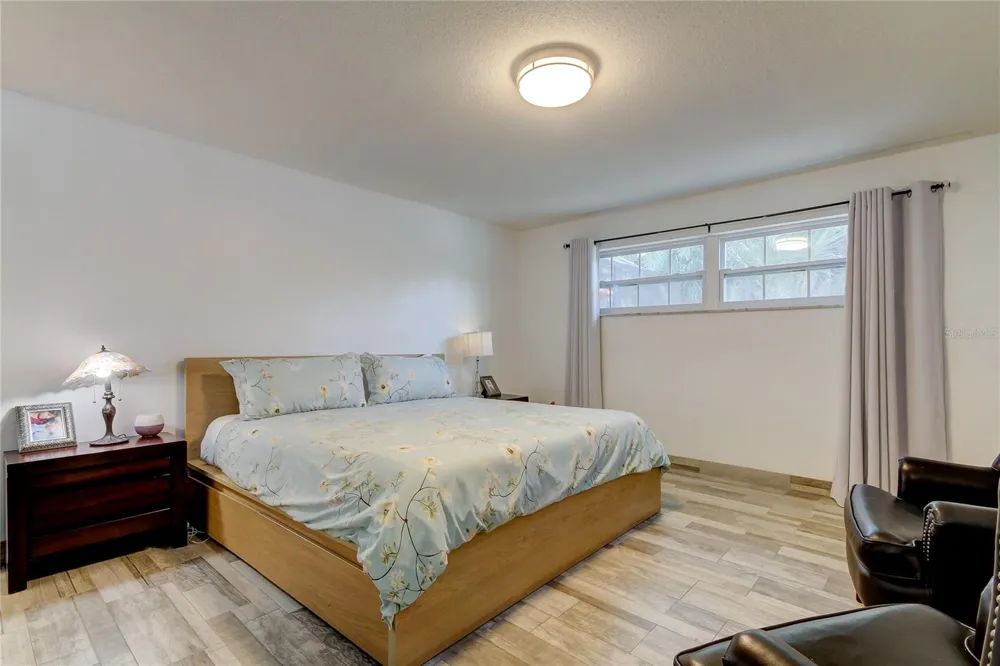 1846 ELMHURST DRIVE Clearwater, FL 33765