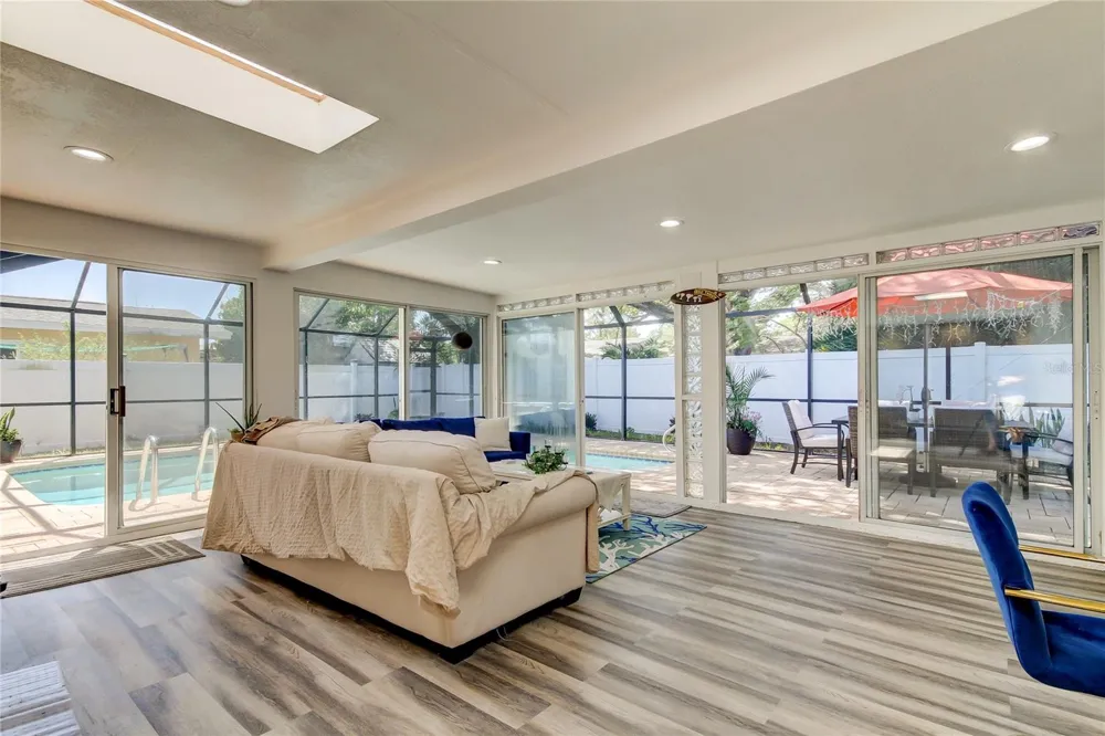 1846 ELMHURST DRIVE Clearwater, FL 33765