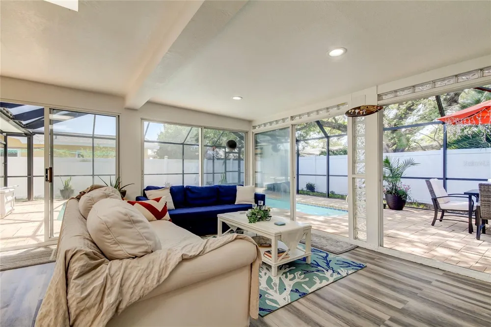 1846 ELMHURST DRIVE Clearwater, FL 33765