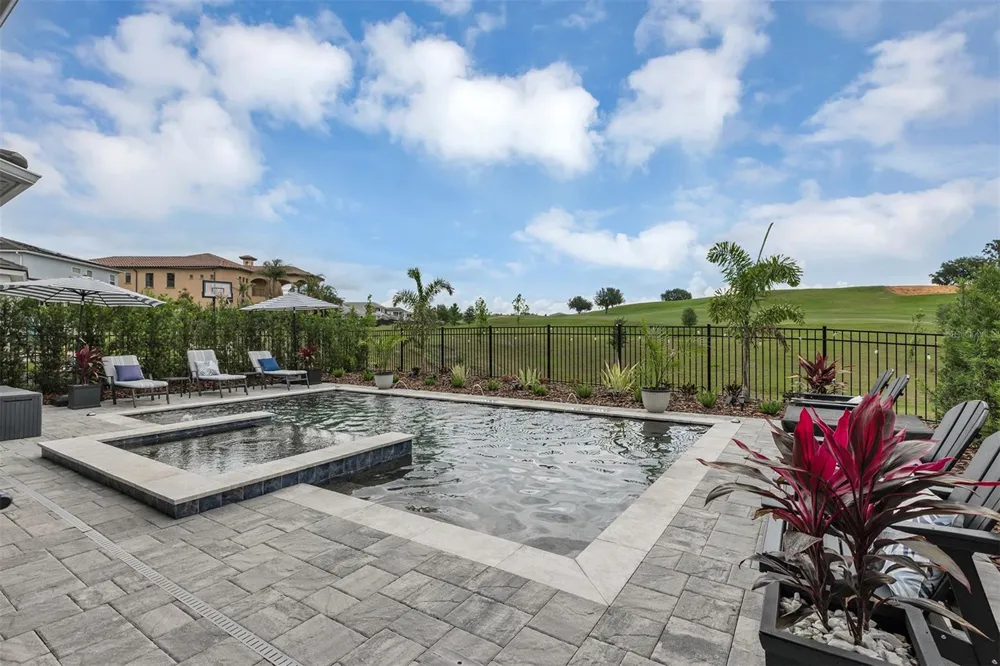 16136 VOLTERRA POINT Bella Collina, FL 34756