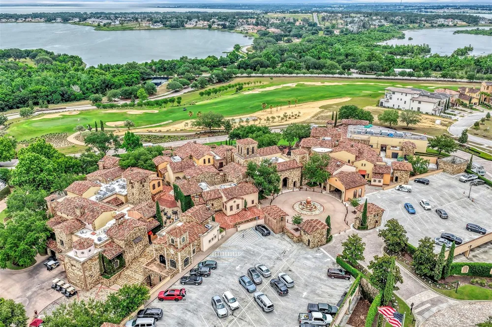 16136 VOLTERRA POINT Bella Collina, FL 34756