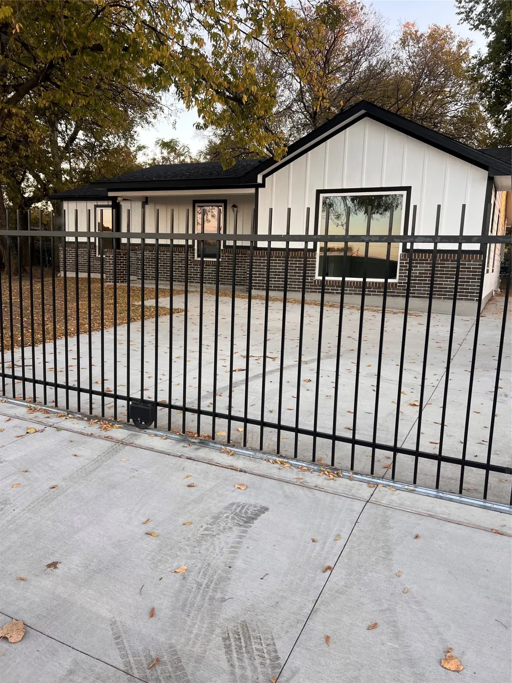 5728 Wilkes Drive Fort Worth, TX 76119