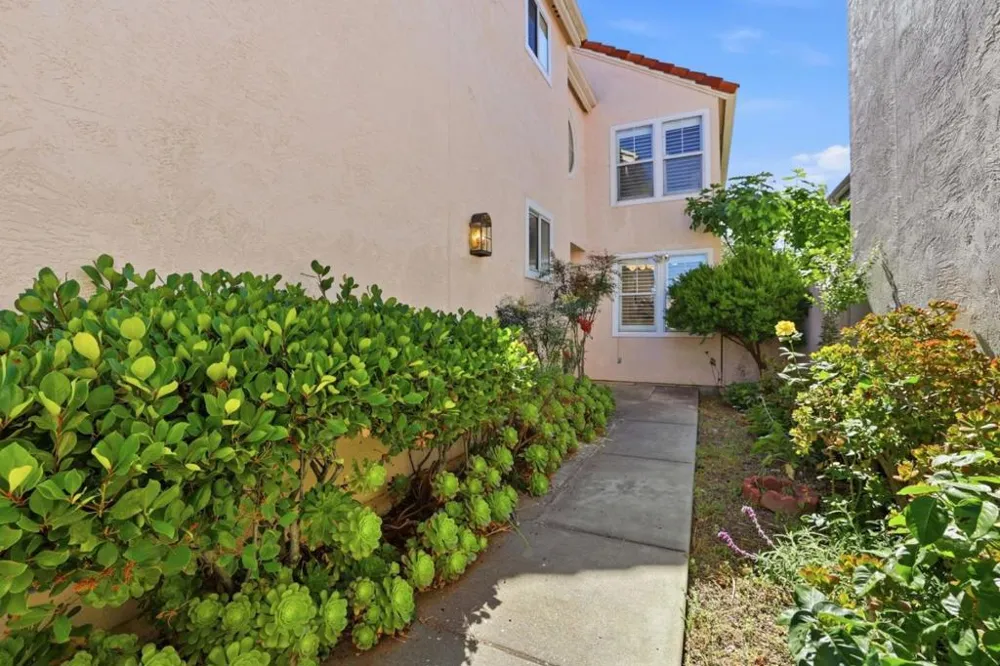 2965 Calle De Las Estrella San Jose, CA 95148